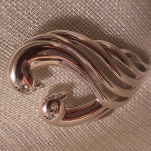 Monet Silver Turtle Doves Brooch